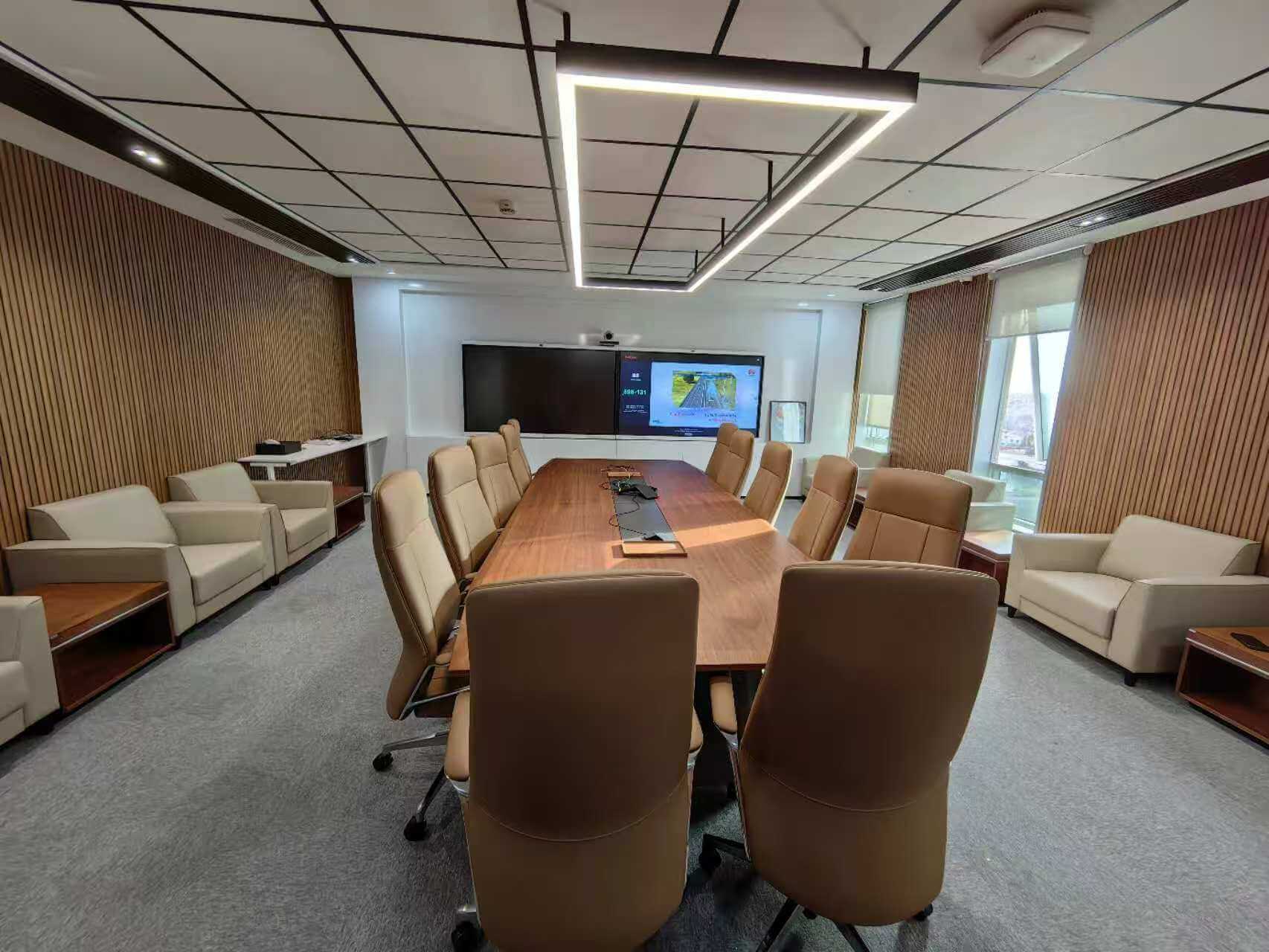 Bureau et salle de réunion Huawei